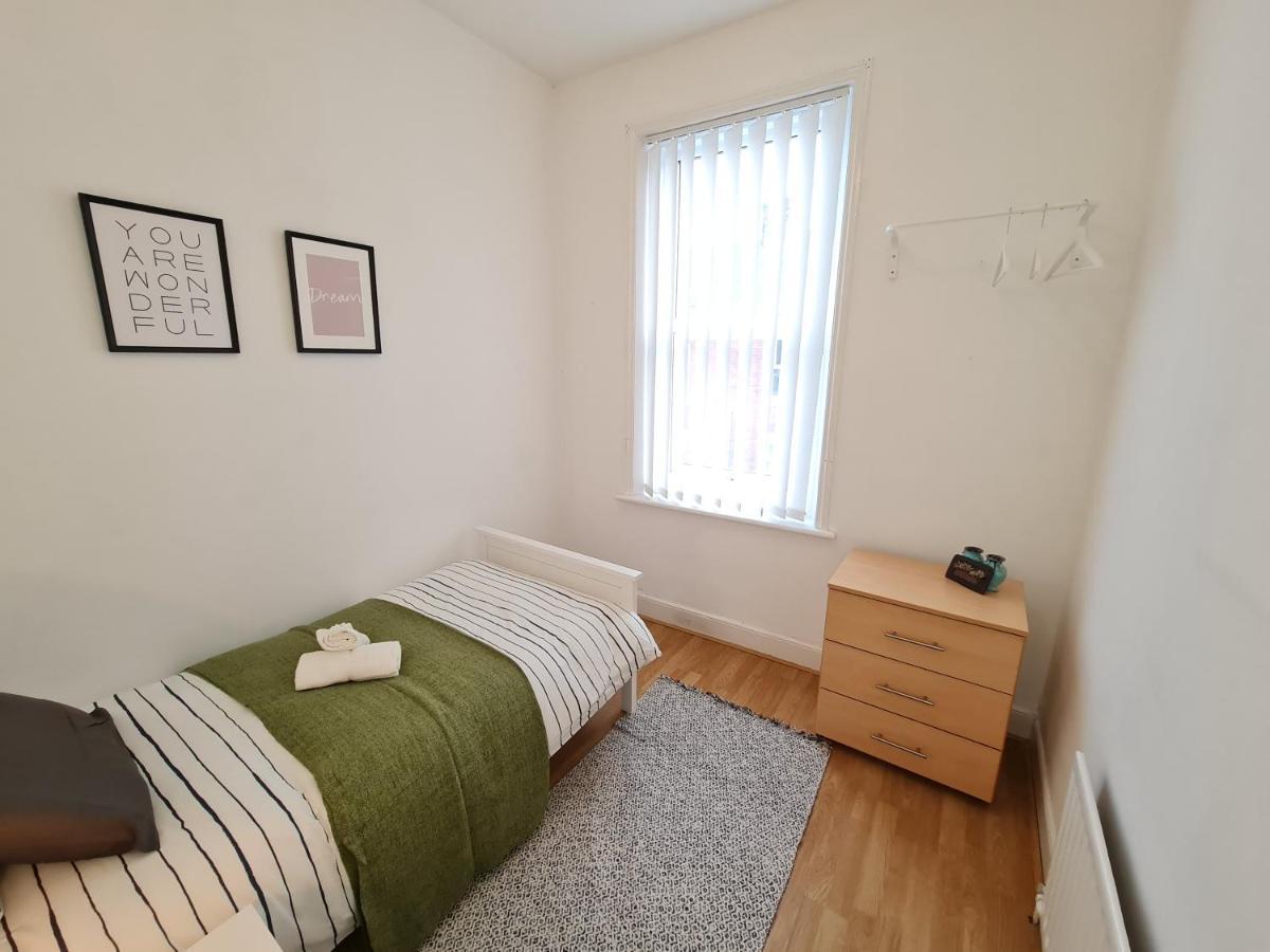 Large 3 Bed Flat, Free Parking Apartment Нюкасъл ъпон Тайн Екстериор снимка
